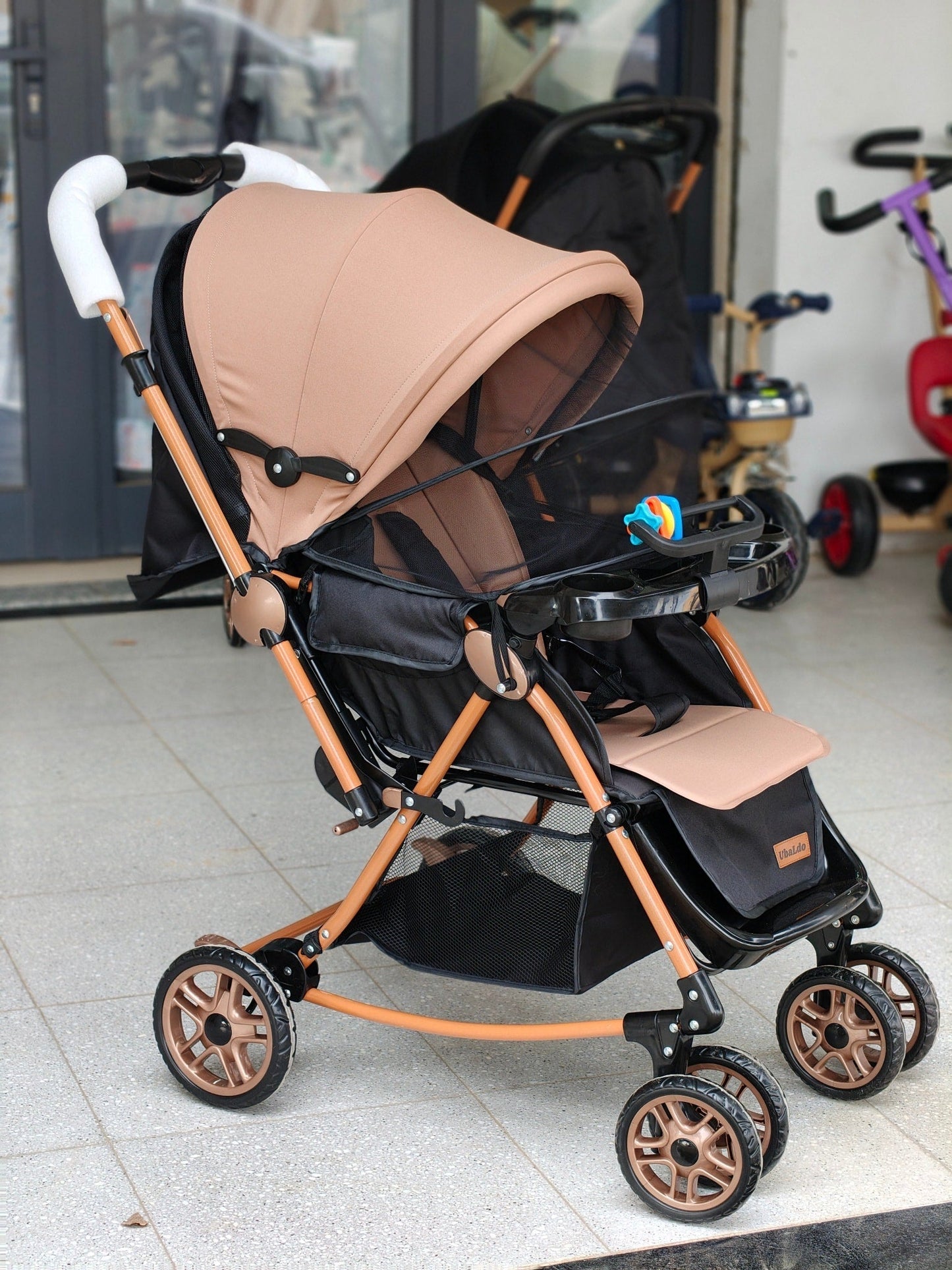 poussette 3 en 1 reversible balançoire Ubaldoo 21800da
