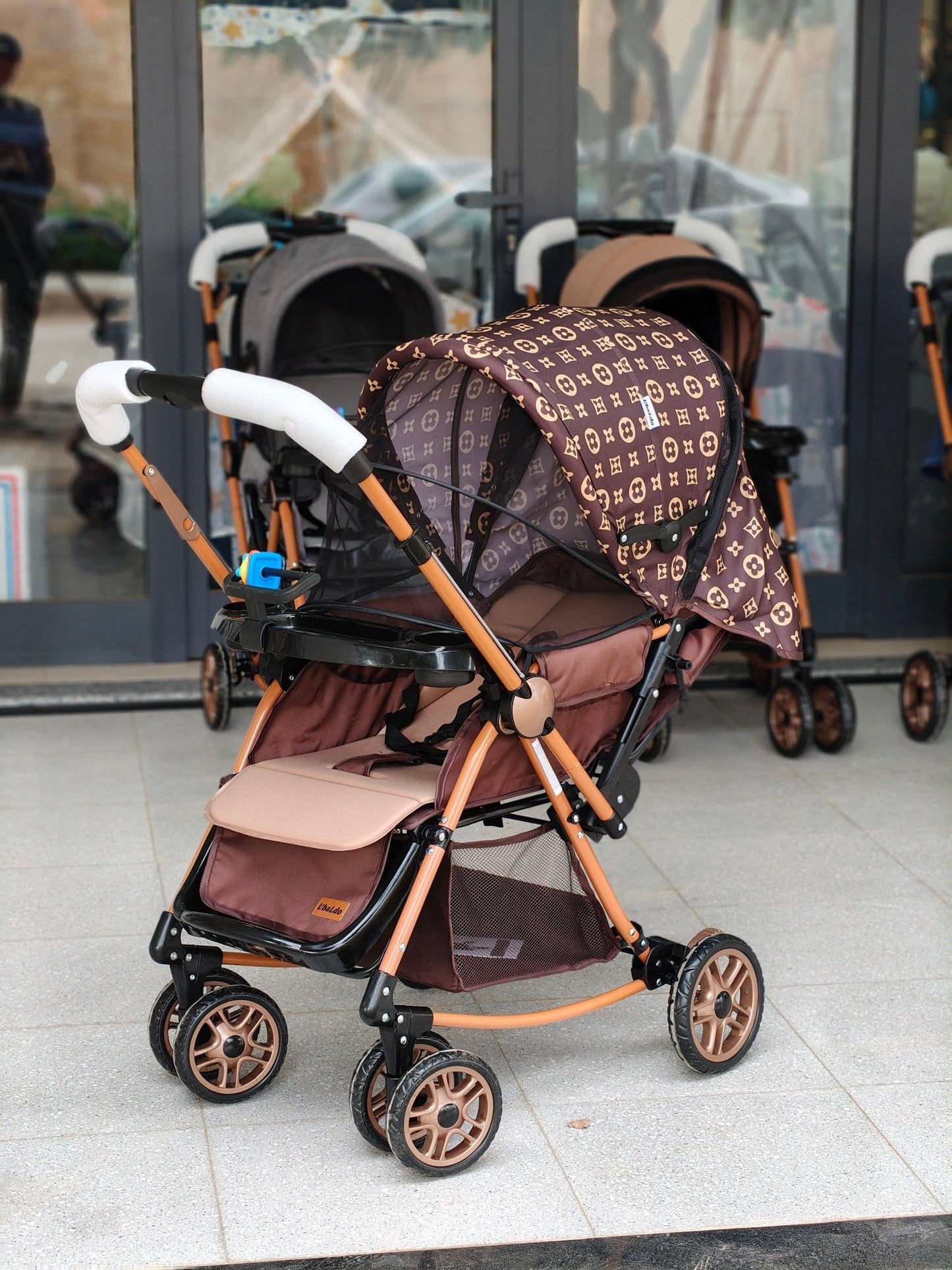 poussette 3 en 1 reversible balançoire Ubaldoo 21800da